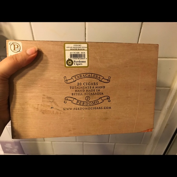 Vintage Perdomo Cigar Wooden Box-Black - Picture 4 of 7
